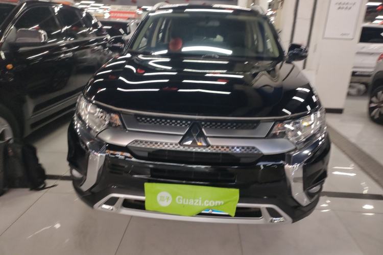 Used Mitsubishi Outlander 2020 2.0L Two-Wheel Drive Comfort Edition 5 Seats
