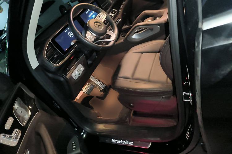 Used Mercedes-Benz GLS 2023 GLS 450 4MATIC Stylish Model Left Front Seat