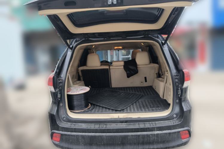 Used Toyota Highlander 2015 2.0T Two-Wheel Drive Elite Edition 7 Seats
