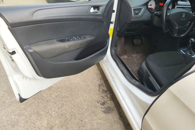 Used Peugeot 308 2013 1.6L Automatic YouShang Model
