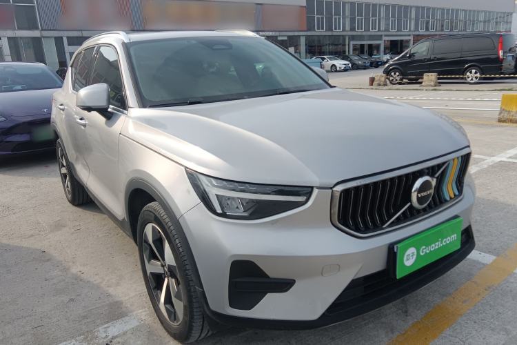 Used Volvo XC40 2024 B4 4x4 Smart Luxury Edition
