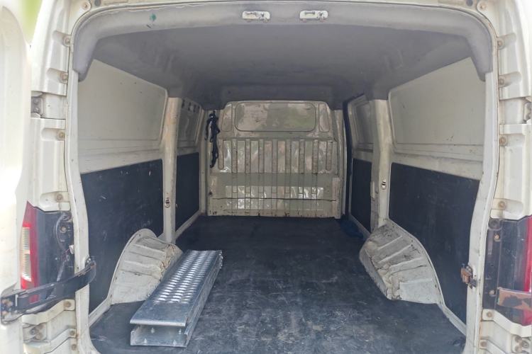 Used King Long Longyao 6 2022 Innovative Hang 38.64 kWh Van Series
