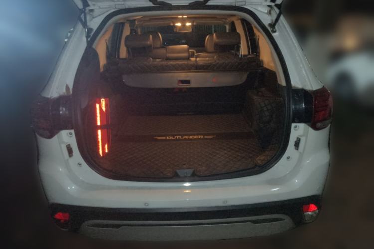 Used Mitsubishi Outlander 2020 2.4L 4x4 Zhi Xiang Edition 5 Seats