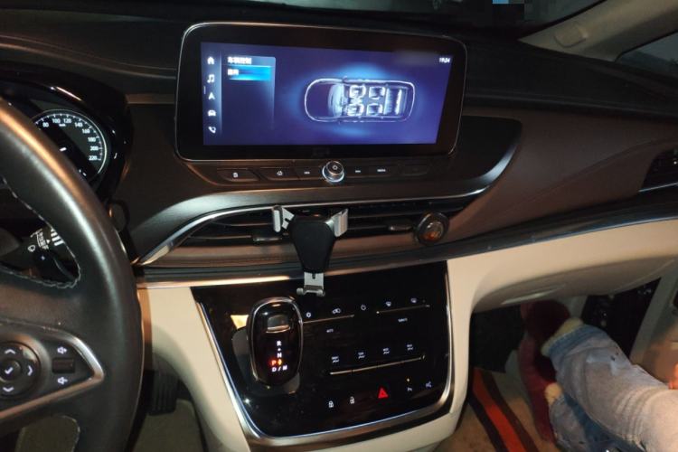 Used Buick GL8 2021 Land Cruiser Executive 652T Premium Model
