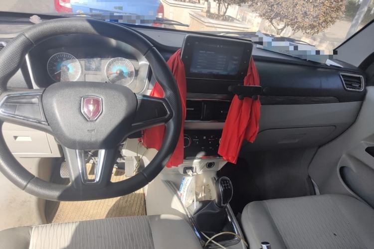 Used Jinbei New Hiace X30L 2024 Wealth Edition Passenger Van 5/6/7 Seater Front-Mounted Air Conditioning