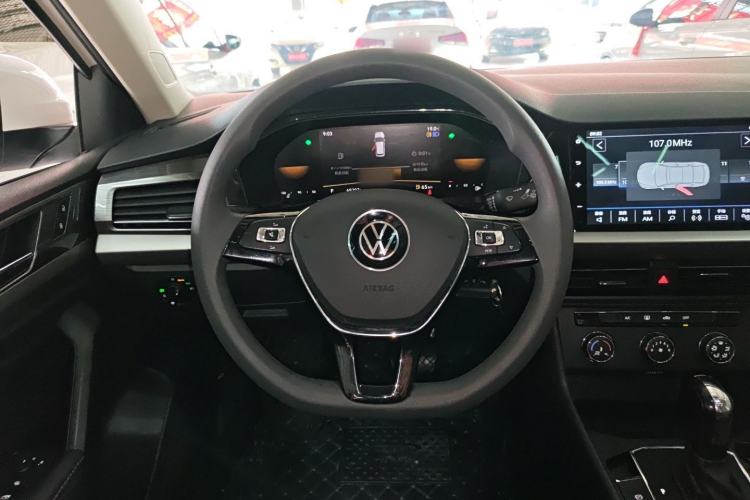 Used Volkswagen Lavida 2021 1.5L Automatic Comfort Edition Steering Wheel