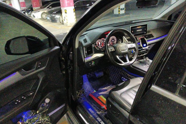 Used Audi Q5L 2020 Updated 40 TFSI Prestige Fashion Edition
