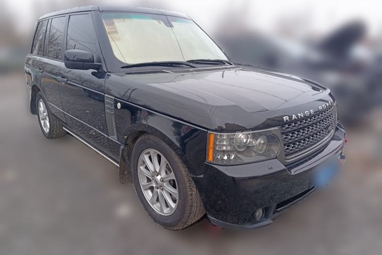 Used Land Rover Range 2010 3.6 TDV8 HSE Front Right 45 Deg