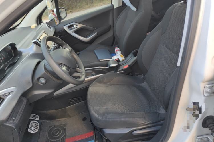 Used Peugeot 2008 2014 1.6L Automatic Fashion Edition
