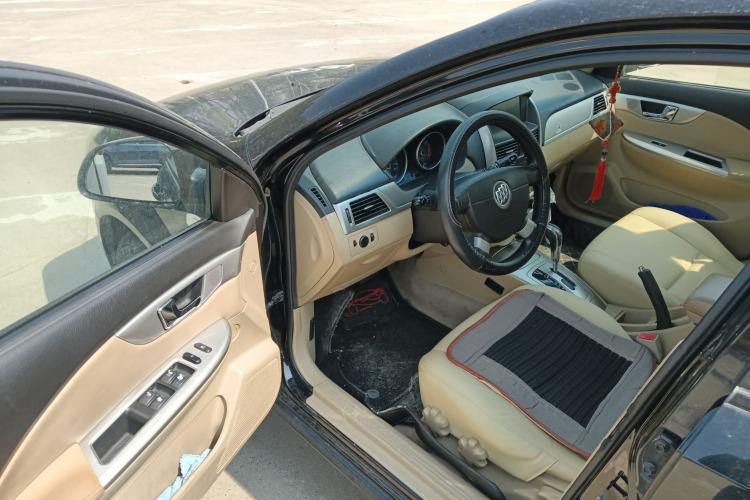 Used Buick Excelle 2013 1.5L Automatic Classic Model
