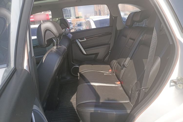 Used Chevrolet Captiva 2015 2.4L 4x4 Flagship Edition 7-Seater