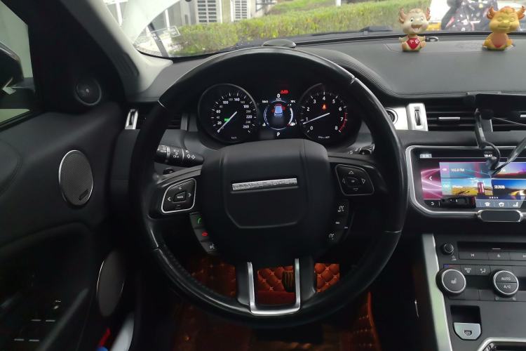 Used Land Rover Range Rover Evoque 2018 240 PS SE Smart Brilliance Edition
