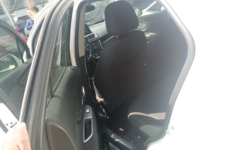 Used Buick Encore 2014 1.4T Automatic Two-Wheel Drive Urban Elite Model Left Rear Seat