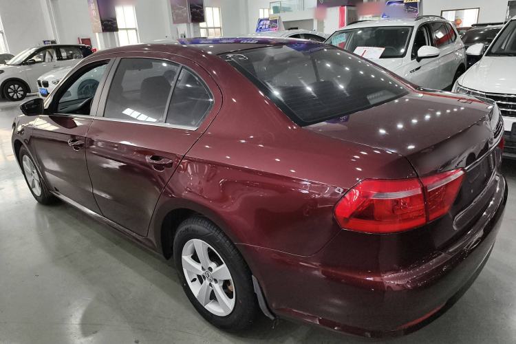 Used Volkswagen Lavida 2013 Revised Classic 1.6L Automatic Fashion Edition