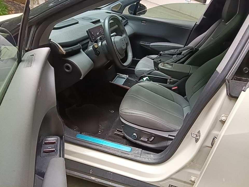 Zeekr X 2023 Rear-Drive ME Version 5 Seats — снимка 18