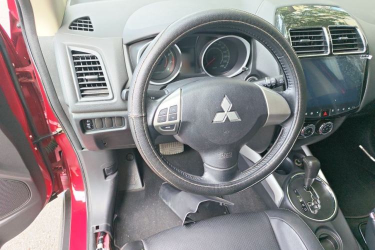 Used Mitsubishi ASX 2016 2.0L CVT Two-Wheel Drive Navigation Edition
