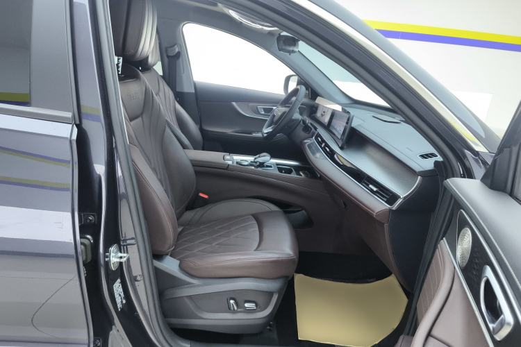 Used Chery Tiggo 8 PLUS 2024 Champion Edition 390TGDI DCT Bold Edition 5-Seater
