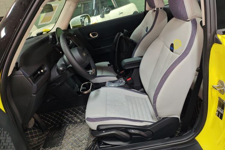 Used MINI 2025 1.5T COOPER Classic Edition
