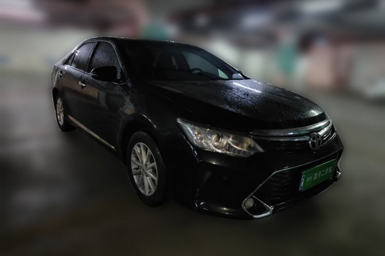 Used Toyota Camry 2016 2.0G 10th Anniversary Leading Edition Front Right 45 Deg