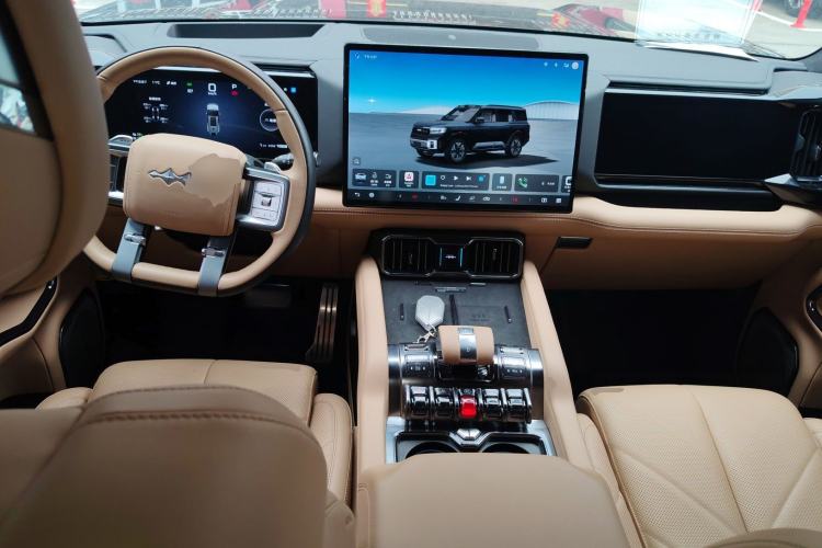 Used Formula Leopard 8 2025 Smart & Bold Luxury Version 7 Seats