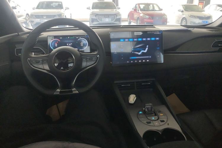 Used BYD Seal 06 New Energy 2024 DM-i 120KM Luxury Model
