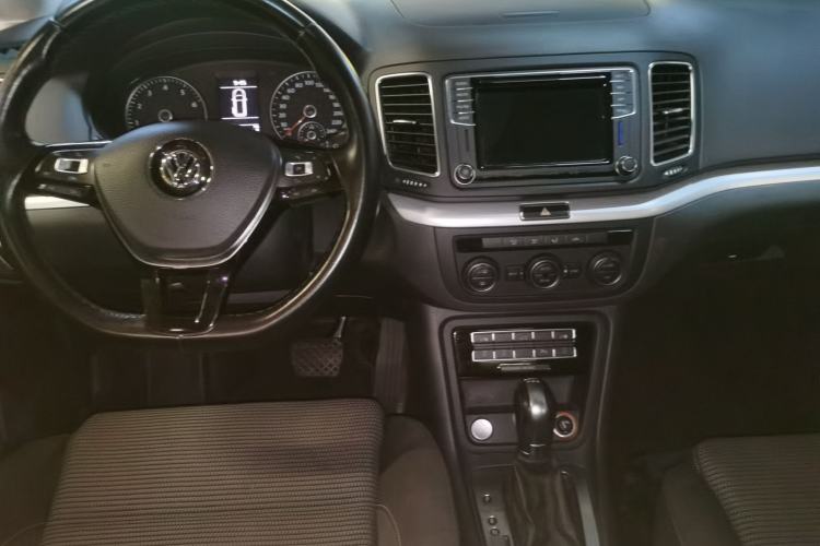 Used Volkswagen Sharan 2018 Revised Version 380TSI Comfort Edition 7-Seater Center Console
