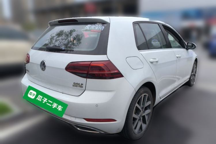 Used Volkswagen Golf 2018 230TSI Automatic Luxury Version