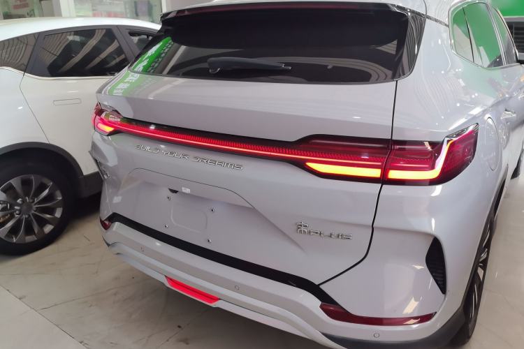 Used BYD Song PLUS New Energy 2024 Honor Edition EV 520km Luxury Model