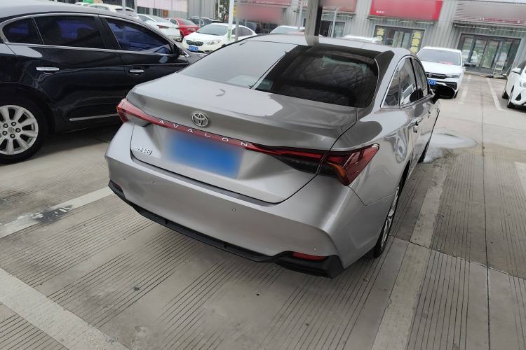 Used Toyota Avalon 2024 2.0L Premium Edition