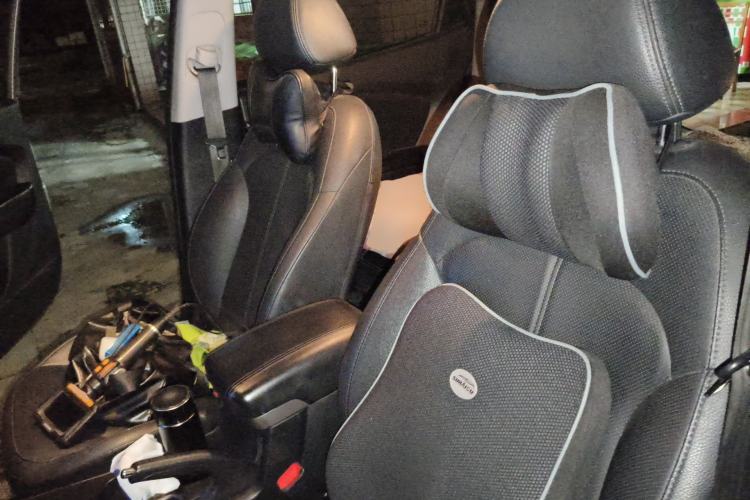 Used Hyundai ix35 2012 2.0L Automatic Two-Wheel Drive Elite Edition GLS Left Rear Seat