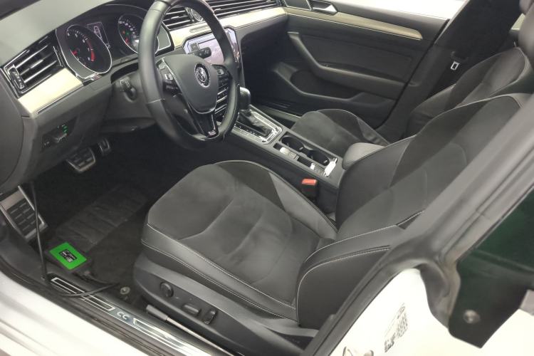 Used Volkswagen FAW-Volkswagen CC 2020 330TSI Huayan Edition China VI Standard
