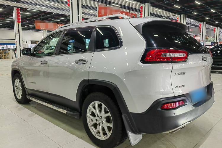 Used Jeep Cherokee 2016 2.4L Professional Edition