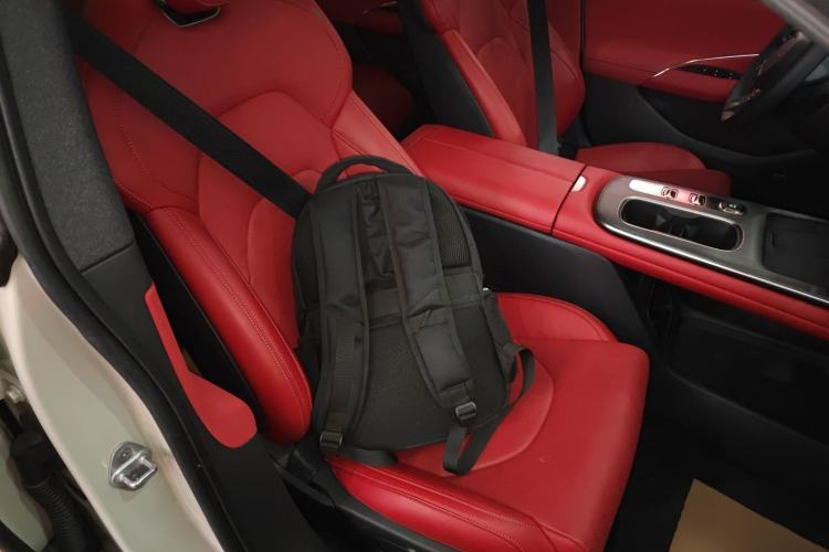 Used Xiaomi Auto SU7 2024 Rear-Drive Long-Range Intelligent Driving Version