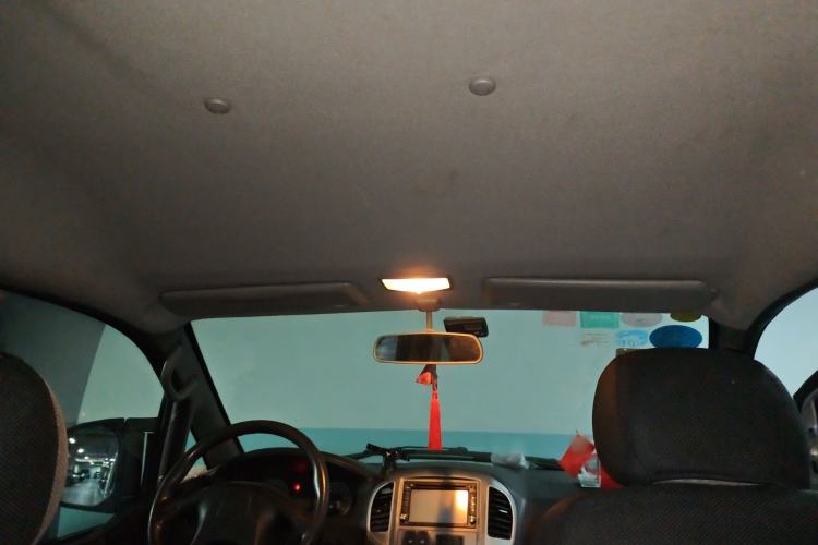 Used FORTHING Lingzhi 2014 M3 1.6L 7-Seater Comfort Model Headliner