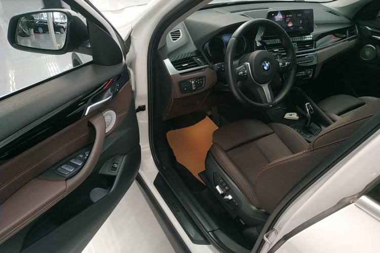 Used BMW X1 2022 sDrive25Li Leading Model
