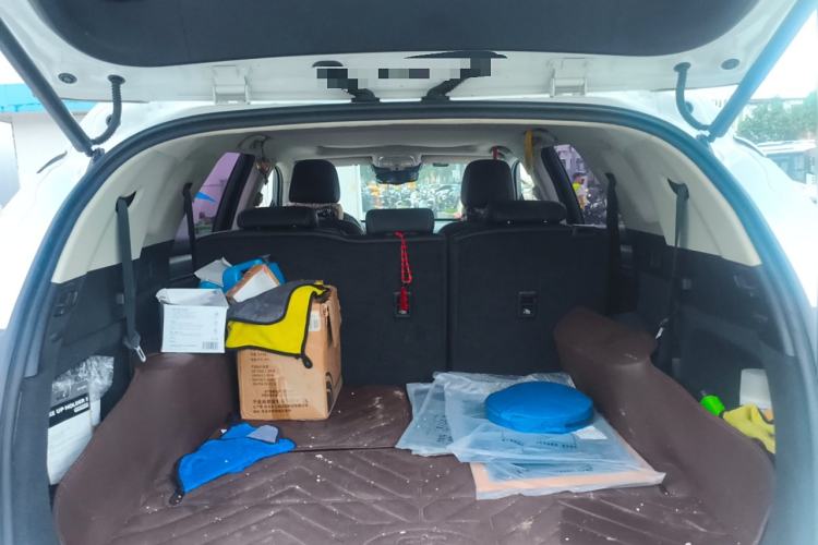 Used BYD Tang 2018 2.0T Automatic SmartConnect Luxury 7-Seater China V Emission Standard Trunk