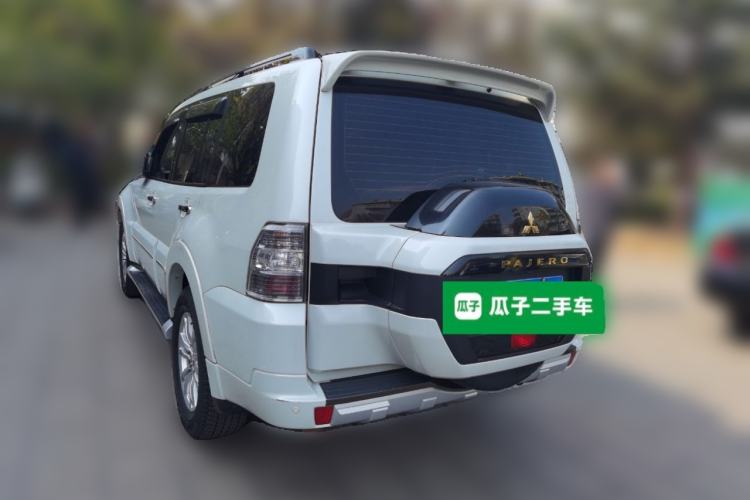 Used Mitsubishi Pajero 