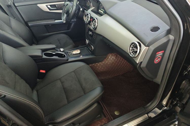 Used Mercedes-Benz GLK-Class 2015 GLK 260 4MATIC Dynamic Edition Ultimate Version
