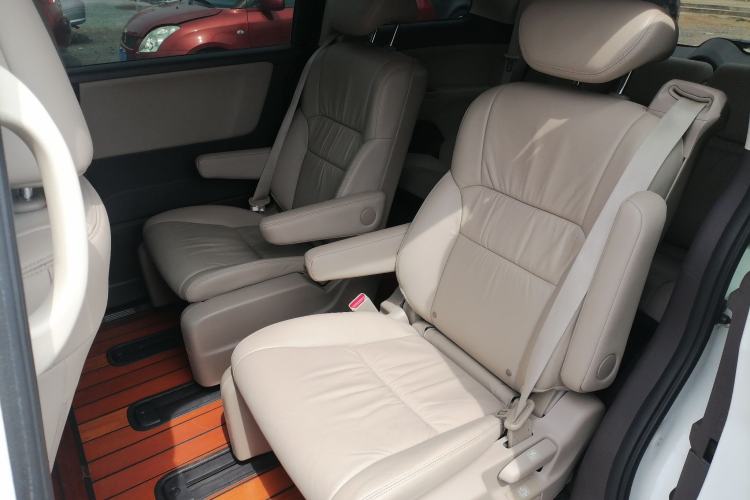 Used Honda Odyssey 2015 Revised 2.4L Luxury Edition Left Rear Seat