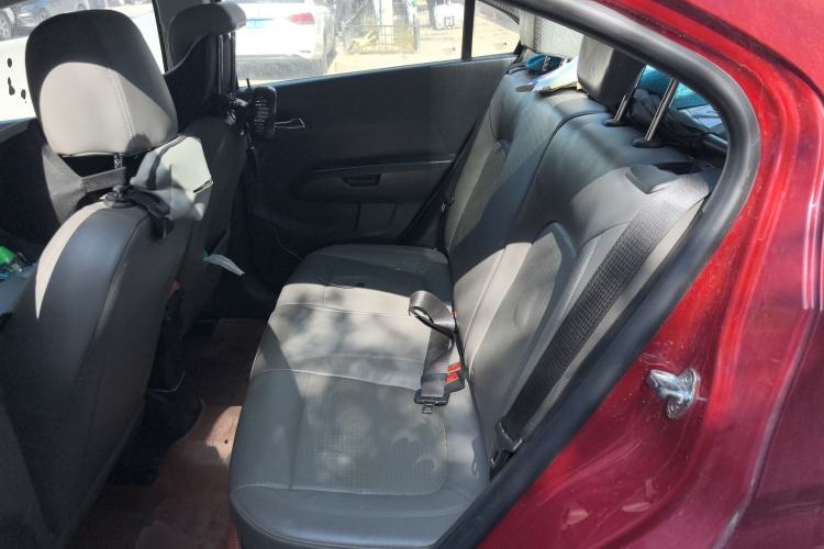 Used Chevrolet Aveo Sonic 2011 Sedan 1.6L Automatic SX
