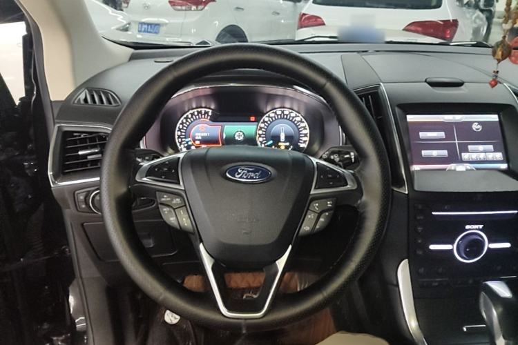Used Ford Edge 2015 2.0T GTDi Four-Wheel Drive Prestige Model
