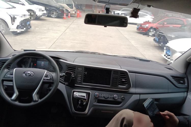 Used SAIC MAXUS Xintu V80 2025 PRO Aoyuntong 2.0T Automatic Long Wheelbase Ultra-Low Roof 6/7/8/9-Seater
