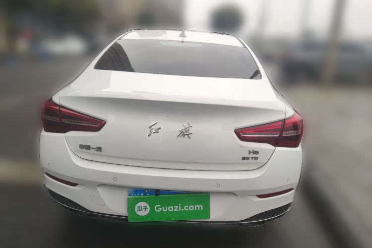 Used Hongqi H5 2022 Classic Model 1.8T Automatic Smart Connect Flagship Edition
