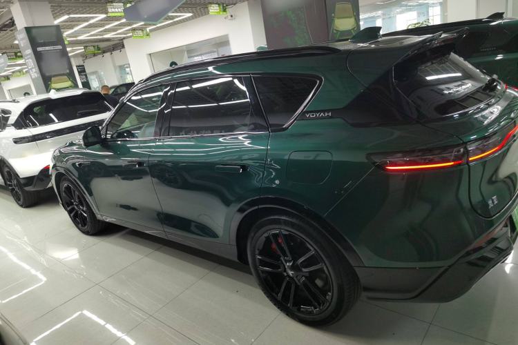 Used VOYAH FREE 2025 318 259 km All-Wheel-Drive Exploration Edition Left Side