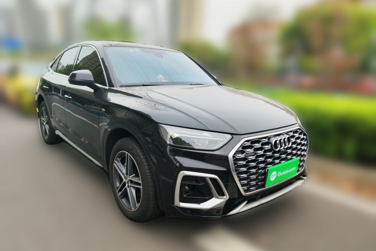 Used Audi Q5L Sportback 2021 40 TFSI Fashion Model Front Right 45 Deg