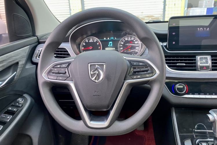 Used Baojun 730 2019 1.5T CVT Flagship Model 7 Seats China VI Emission Standard