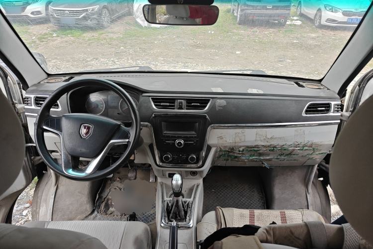 Used Jinbei New Hiace X30L 2016 1.5L Wealth Edition DLCG14 Center Console