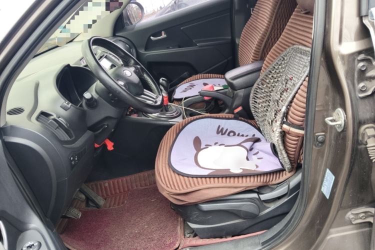 Used Kia Sportage R 2012 2.0L Manual Two-Wheel Drive GL Trim
