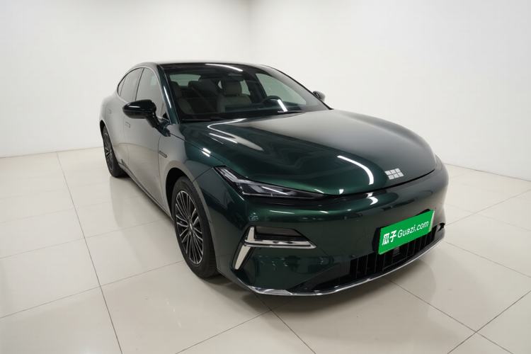 Used Geely Galaxy 8 2025 130km EM-i Deluxe Edition
