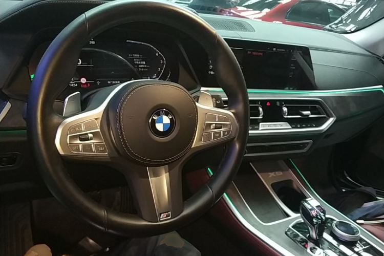 Used BMW X5 2022 Restyled xDrive 30Li M Sport Package Center Console